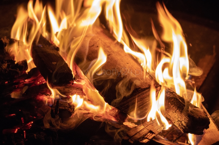 Safe storage of solid fuels at home